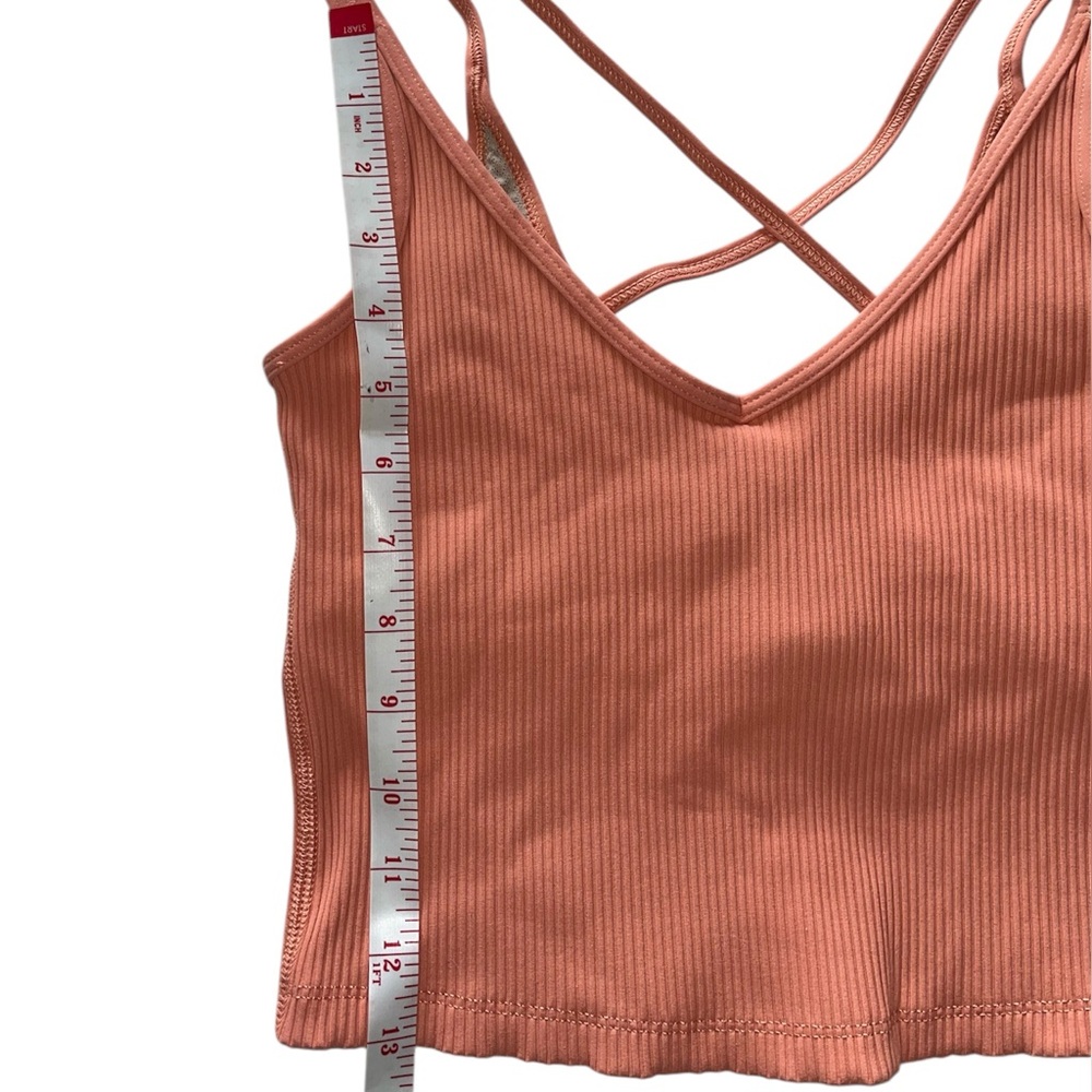 Vuori Rib Crop Tank - Picture 9 of 9